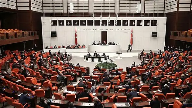 KORONA VİRÜS TBMM'YE SIÇRADI! BİR MİLLETVEKİLİ KORONA VİRÜSE YAKALANDI