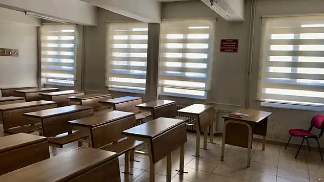 LGS'DE ZİL KRİZİ! TALAS'TA ERKEN ÇALAN ZİL ÖĞRENCİLERİ MAĞDUR ETTİ