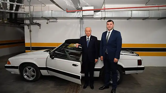 LİDERDEN, ERSOY'A BÜYÜK HEDİYE