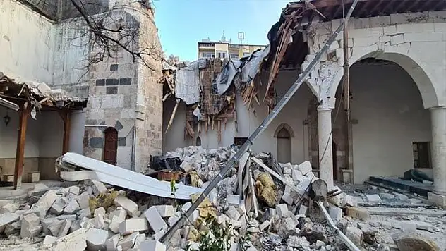 Maraş'ta yıkılan camii Kayseri Büyükşehir Belediyesi tarafından restore edildi