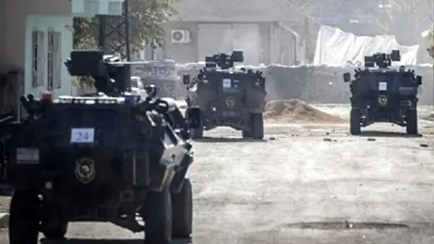 Mardin'de el yapımı patlayıcı infilak etti! 3 asker yaralandı
