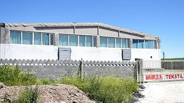 MASKE ÜRETEN FABRİKA ÇALIŞANINDA KORONA VİRÜS ÇIKTI!