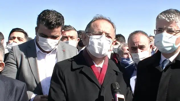 MEHMET ÖZHASEKİ: 'TÜM MİLLETİMİZİN BAŞI SAĞ OLSUN'