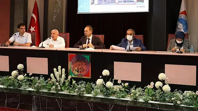 MELİKGAZİ 2 ADET ECZANEYİ 10 YILLIĞINA KİRAYA VERDİ