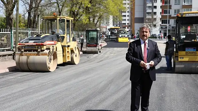MELİKGAZİ ASFALT ÇALIŞMALARINI ARALIKSIZ SÜRDÜRÜYOR