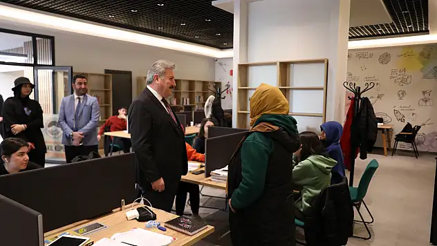 Melikgazi'den gençlere tam destek