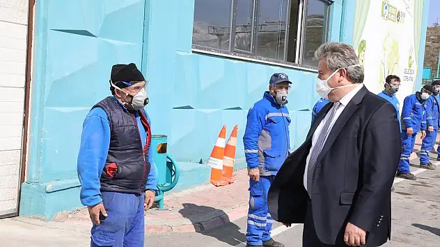 Melikgazi geri dönüşüm tesisinde çalışmalar tüm hızıyla devam ediyor