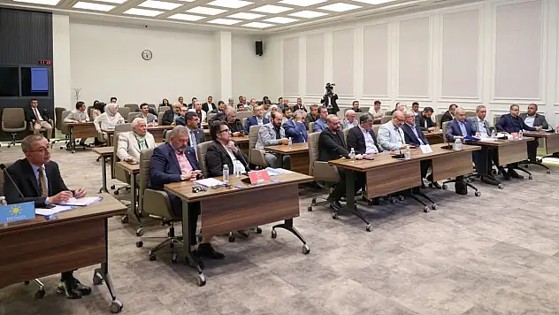 Melikgazi'nin bütçe görüşmesinde tüm partiler aynı kararda buluştu