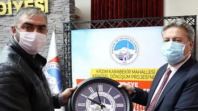 MELİKGAZİ'DE 110 DAİRENİN ANAHTAR TESLİMİ YAPILDI