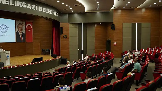 MELİKGAZİ'DE E-BELEDİYE EĞİTİMİ