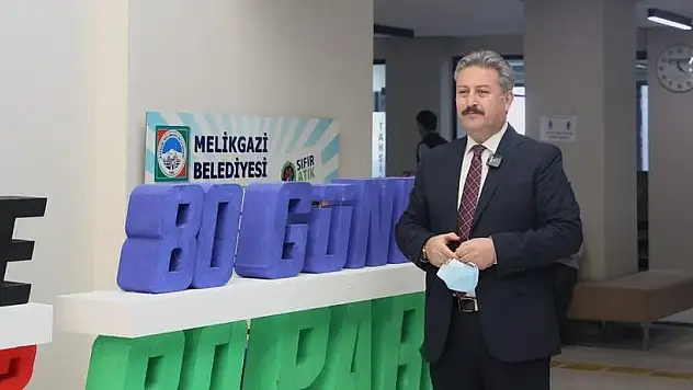MELİKGAZİ'DE PARKLARDA GERİ SAYIM DEVAM EDİYOR