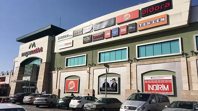 Meysu Outlet'te Mutlu Saatler