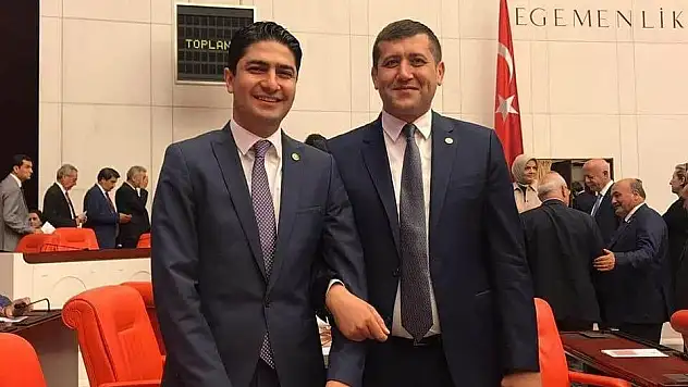 MHP KAYSERİ VEKİLLERİ MAAŞLARINI DEVLET HAZİNESİNE BAĞIŞLADI
