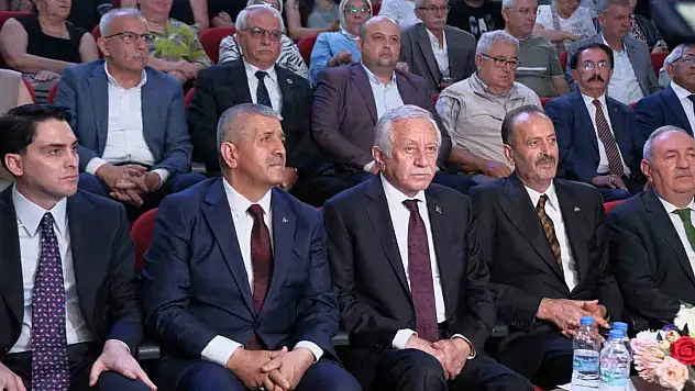 MHP'li Şahin: Ya silahlar gömülecek ya da silahlarıyla gömülecekler