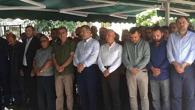 MHP Meclis Üyesi İrfan Dursun'un annesi son yolculuğuna uğurlandı