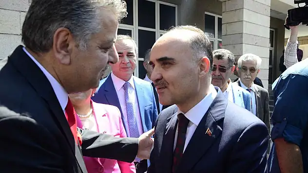 MHP, VALİ GÜNAYDIN'I KALABALIK BİR HEYETLE UĞURLADI