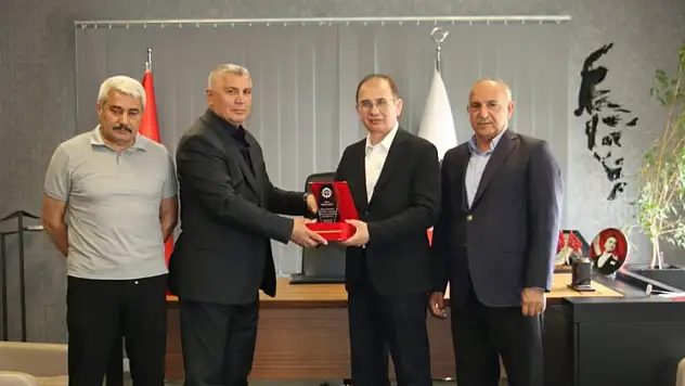 Mimarsinan OSB'de Başkan Arar görevine başladı