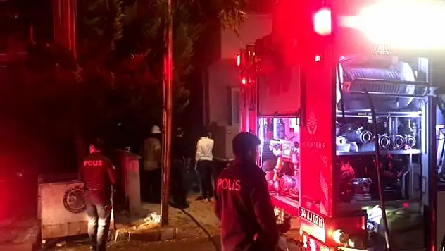 MOBİLYA ATÖLYESİNDE YANGIN: ÖLÜ VE YARALILAR VAR