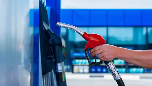 Motorine beklenen zam iptal edildi