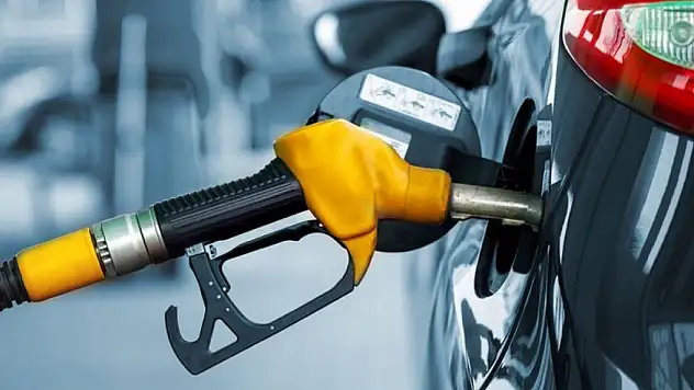 Motorine bu gece 4,88 TL indirim bekleniyor! pompaya sadece 1,22 TL yansıyacak