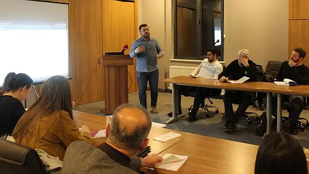 MÜSİAD'DA E-TİCARET VE E-İHRACAT EĞİTİMİ