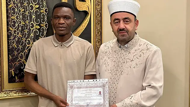 Müslüman olan Zambiyalı Singoma 'Musa' ismini aldı