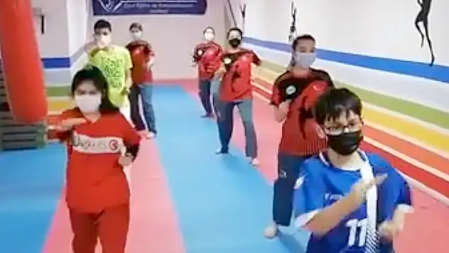 MUTLU YÜZLER PROJESİ İLE SPOR DEVAM EDİYOR