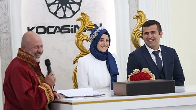 MUTLULUĞUN YENİ ADRESİ KOCASİNAN!