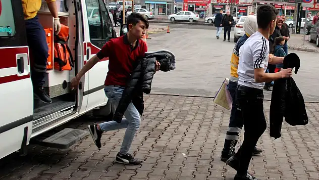 Naftalinden etkilenen 12 öğrenci hastanelik oldu