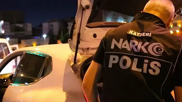 NARKOTİK OPERASYONUNDA 3 KİŞİ YAKALANDI