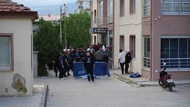Niğde'de 10. kattan düşen genç hayatını kaybetti