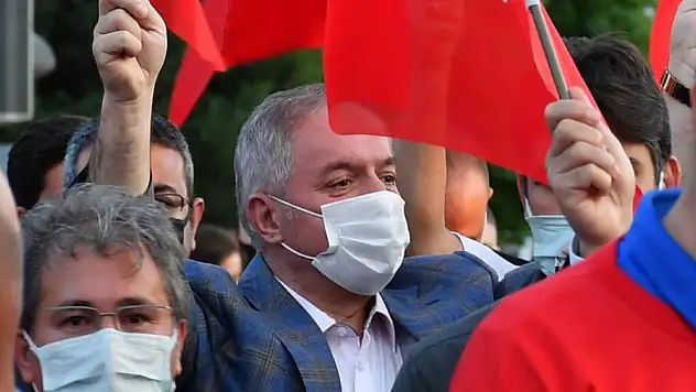 NURSAÇAN, DEMOKRASİ YÜRÜYÜŞÜNE KATILDI