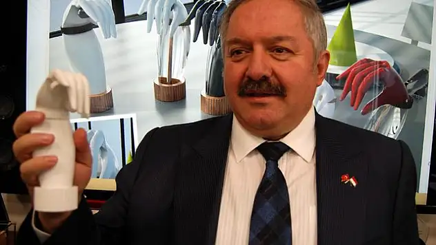 Nusret'in el hareketi tuzluk oldu