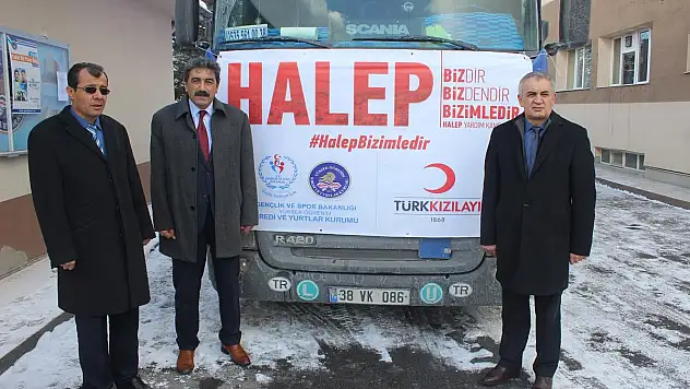 Öğrencilerden Halep'e yardım