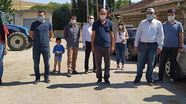OKUL MÜDÜRÜ VE ÖĞRETMENLERDEN ÖRNEK DAVRANIŞ