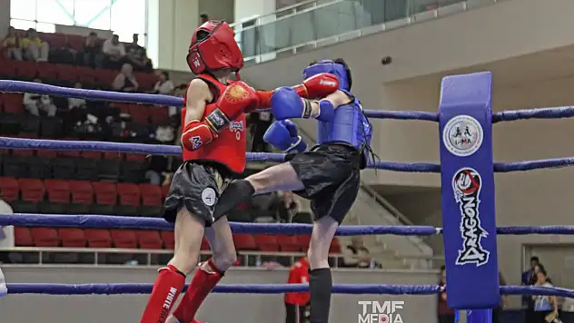 Okul Sporları Muaythai'ye Kayseri damgası