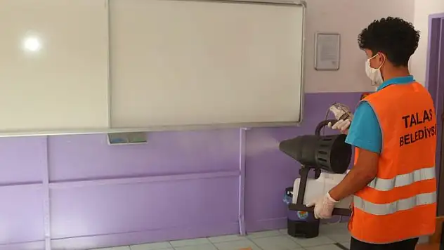 OKULLARDA 'YÜZ YÜZE EĞİTİM' TEMİZLİĞİ
