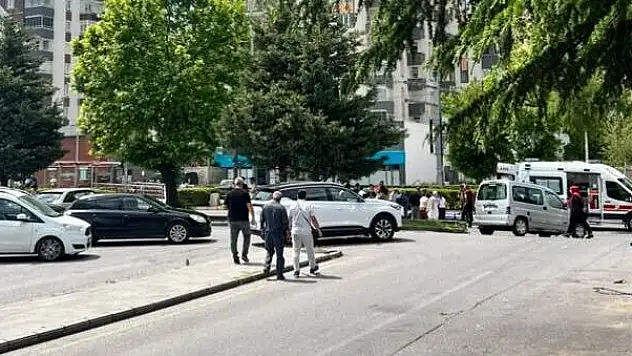 ÖLÜMLE ANILAN YAYA GEÇİDİNDE BU KEZ GENÇ KIZ YARALANDI