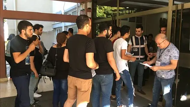 ÖSYM, Sınava Girecek Öğrenciler İçin Müjdeyi Verdi