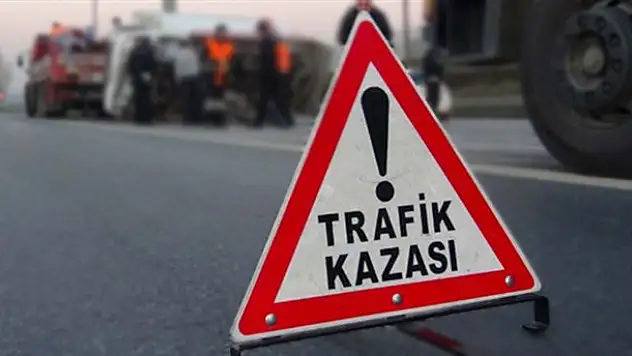 Otomobil çekiciye arkadan çarptı: 1 yaralı