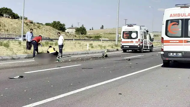 Otomobil ile motosiklet çarpıştı: 1 ölü, 1 yaralı