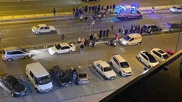 OTOMOBİLİN ÇARPTIĞI KADIN HASTANEDE ÖLDÜ