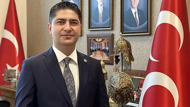ÖZDEMİR, 25 YAŞ VE ÜSTÜ ARAÇLAR İÇİN KANUN TEKLİFİ VERDİ