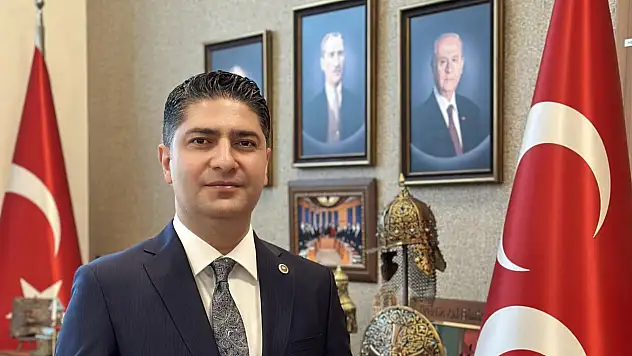 Özdemir'den AB'ye sert tepki: Kafalarına vura vura kim olduğumuzu öğretiriz