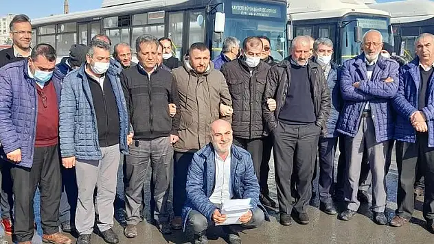 ÖZEL HALK OTOBÜSÜ ŞOFÖRLERİ ÇALIŞMA ŞARTLARININ İYİLEŞTİRİLMESİNİ İSTİYOR
