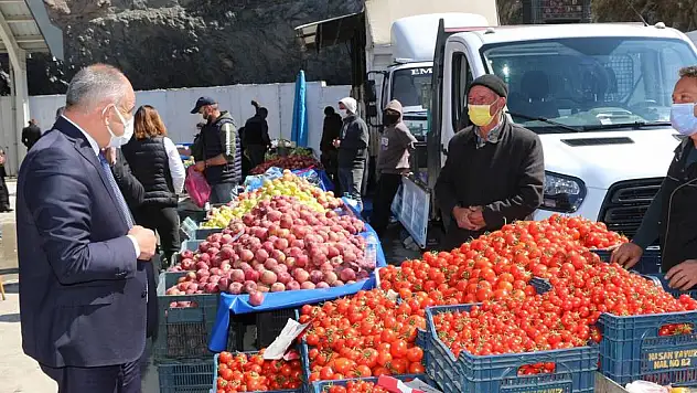 ÖZTÜRK'TEN VATANDAŞLARA '10 GÜN EVDE KALIN' UYARISI