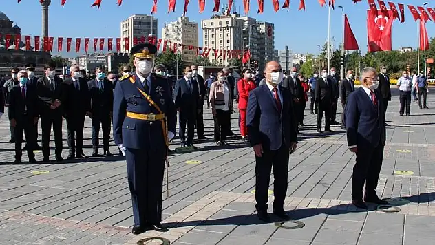 30 AĞUSTOS TÖRENLE KUTLANDI