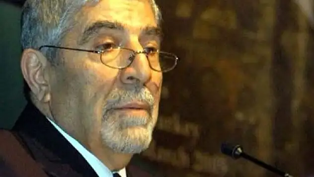 PROF. DR. SEDAT TELLALOĞLU KORONA VİRÜSTEN DOLAYI HAYATINI KAYBETTİ