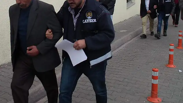 PTT de Zimmet İddiasına 4 Gözaltı