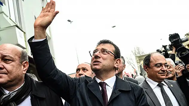 Saadet Partili Ali Aktaş, İmamoğlu'nun Seçim Kampanyasına Bağışta Bulundu